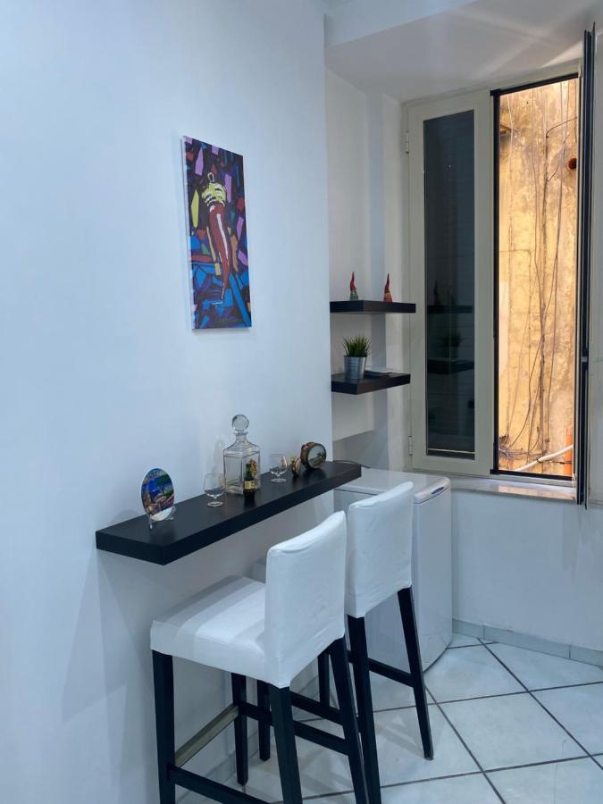 Casa Vacanza La Spagnola Наполи Екстериор снимка